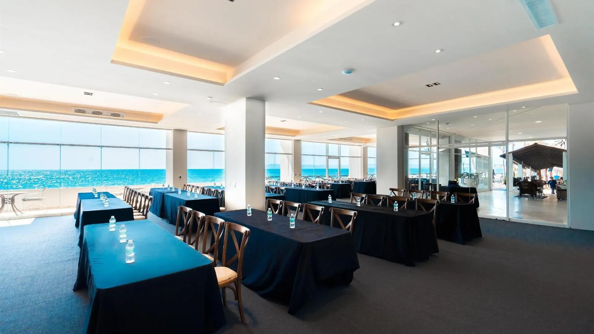 Hotel Costa Sur Resort, Classico Collection By Sonesta Puerto Vallarta